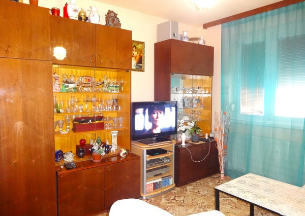 Na predaj 3-izbový byt s logiou 59,30m2 - Levice