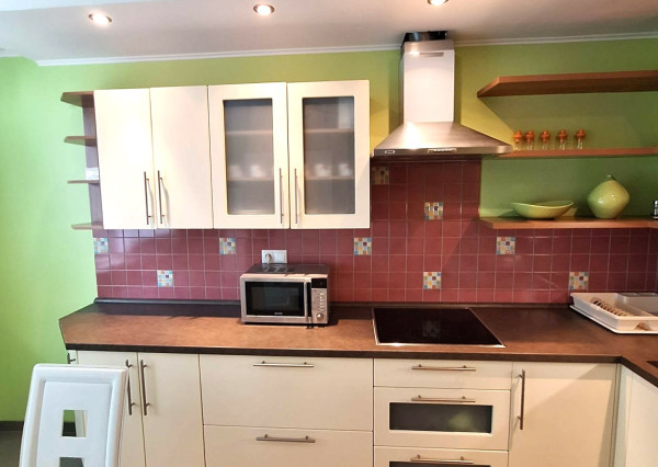 Na prenájom veľmi pekný, zariadný 1-izbový byt - Levice, Na Lúkach