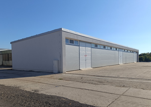 Prenájom moderných skladov 335 m² – flexibilné priestory