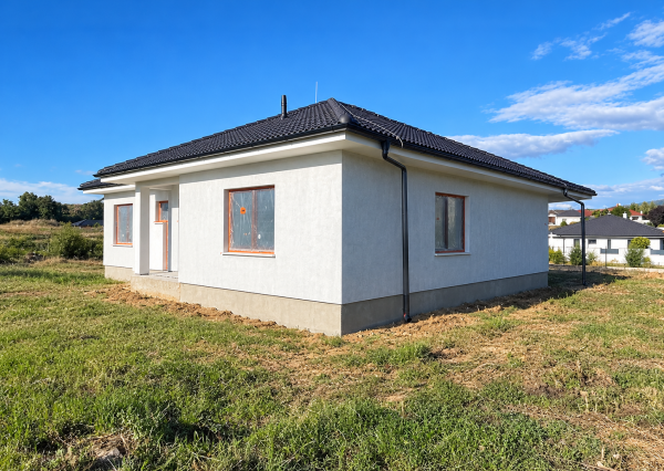 4-izbová novostavba s pozemkom 731 m2 v Nitre na Kyneku