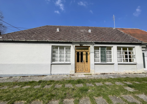 3 izbový rodinný dom s krásnym pozemkom 1511 m2 v Janíkovciach