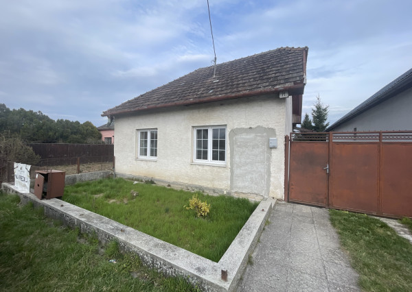 Na predaj rodinný dom v Kamanovej